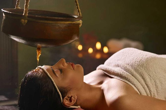 Shirodhara - Ayurvedic Treatment at Kolamadala